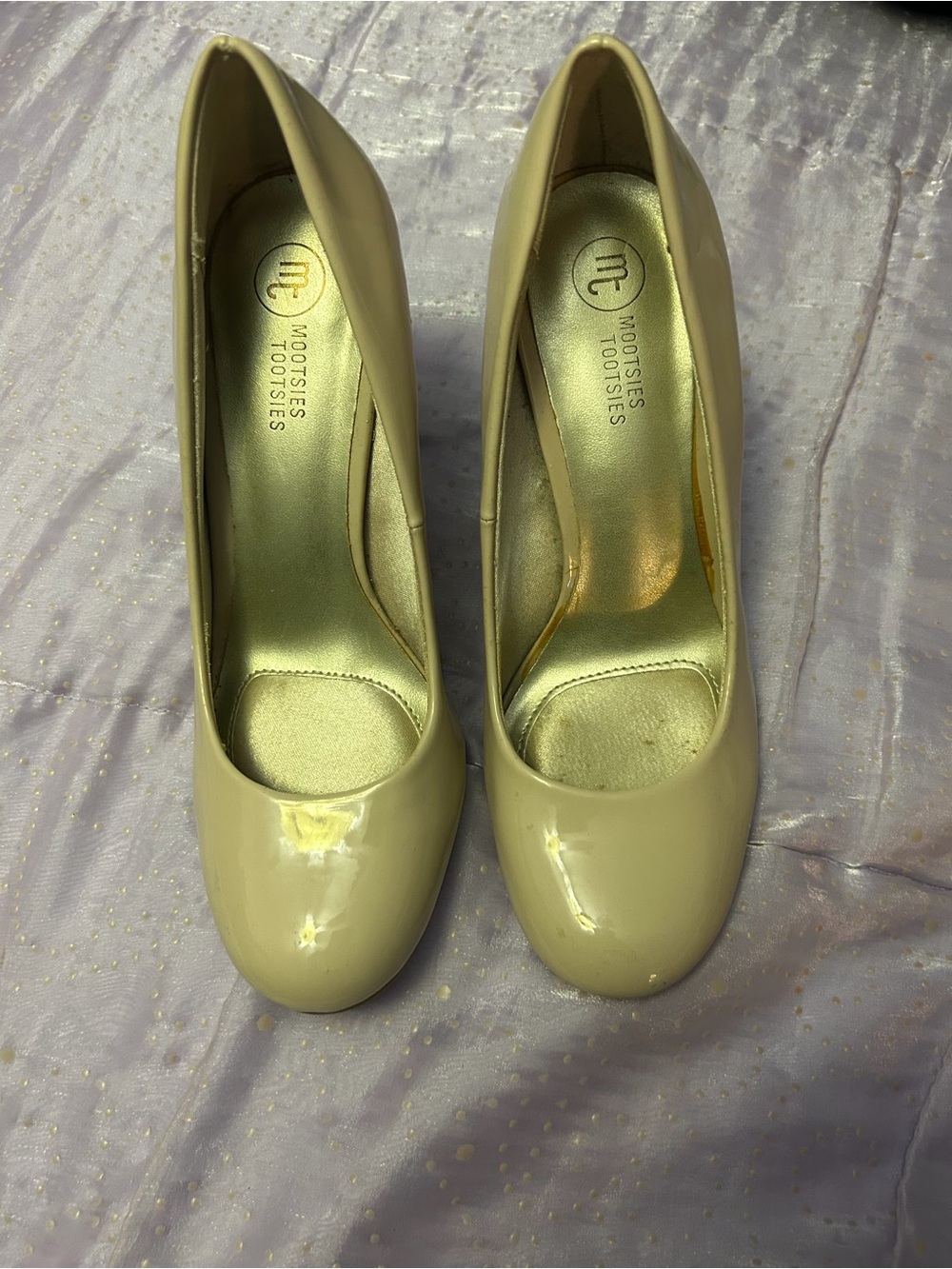 Mootsies Tootsies Patent Cream Round-Toe Pumps